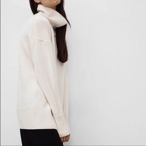 SOLD Babaton Nicolas Turtleneck Wool Cashmere Swearer, Size Medium, funnel neck